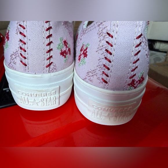 Converse [7.5] CTAS Platform Rose Cross Stitch Low Women’s Sneakers A13660C - Picture 9 of 9
